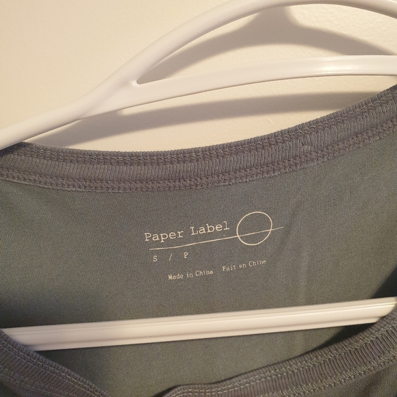 NWOT Paper Label Tank - Picture 3 of 7